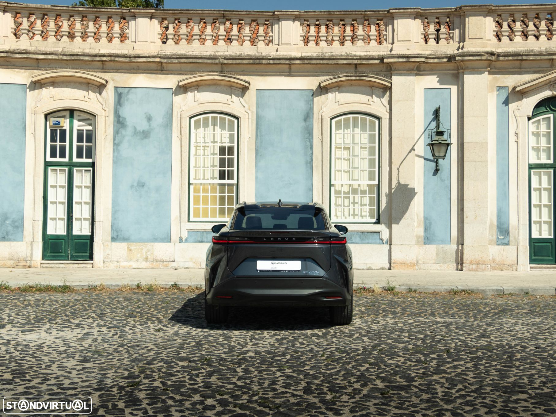 Lexus RZ 450e Executive Plus - 4