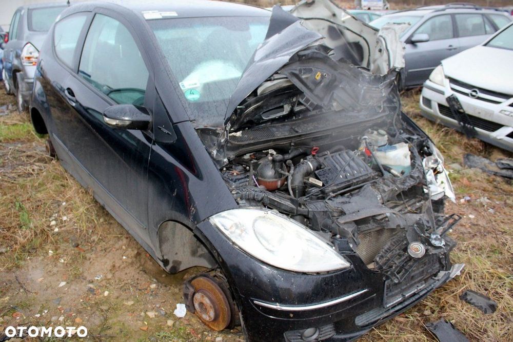 Mercedes A-Klasa W169 2007 2.0CDI 640940 HB3D (MASKA, ZDERZAK, LAMPA, BŁOTNIK, DRZWI, SZYBA, FOTEL) - 2