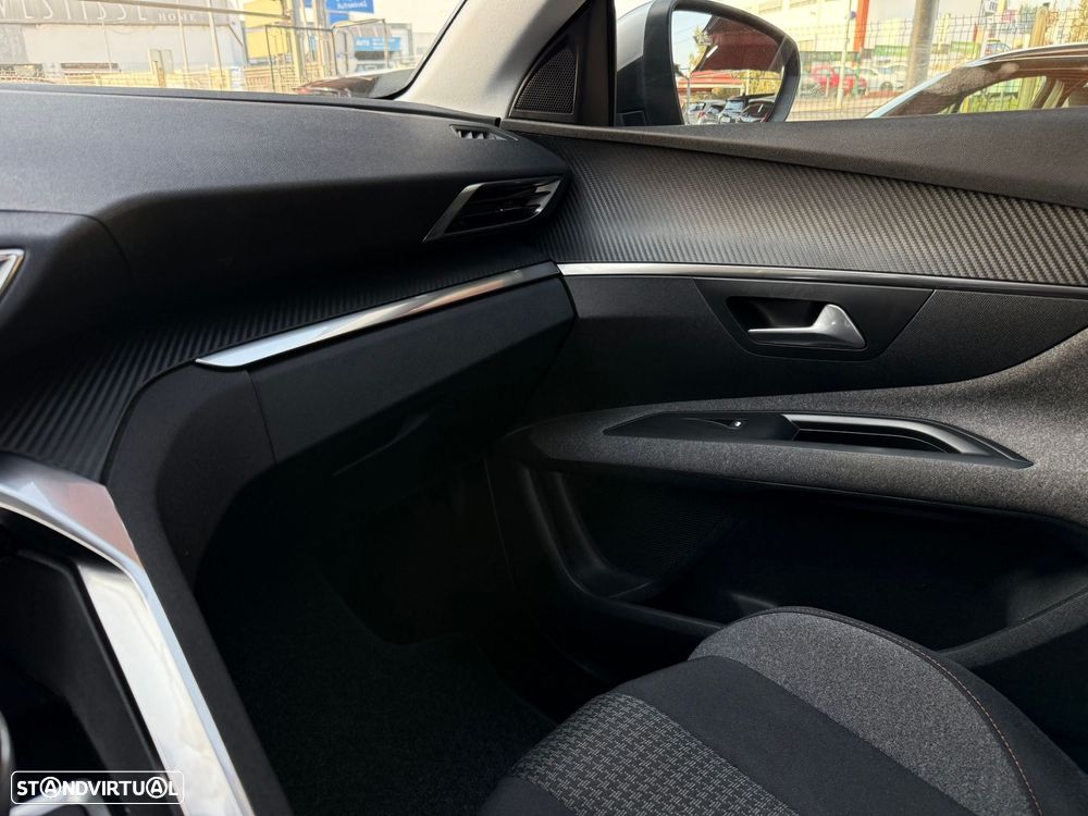 Peugeot 3008 1.5 BlueHDi Active Pack - 18