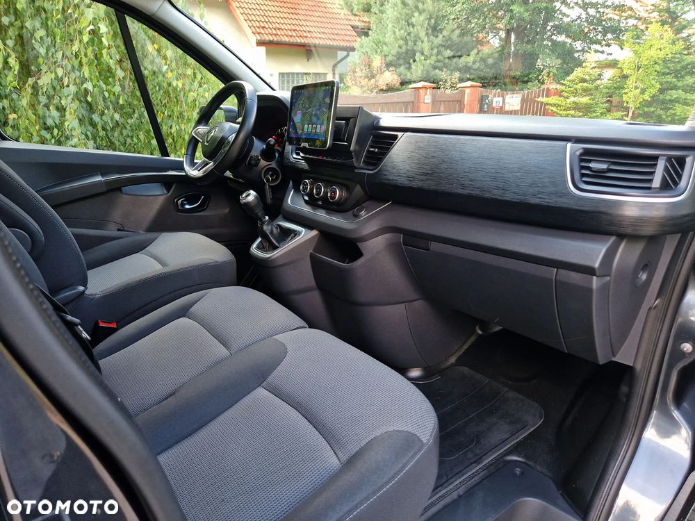 Renault Trafic 2.0 dCi - 29