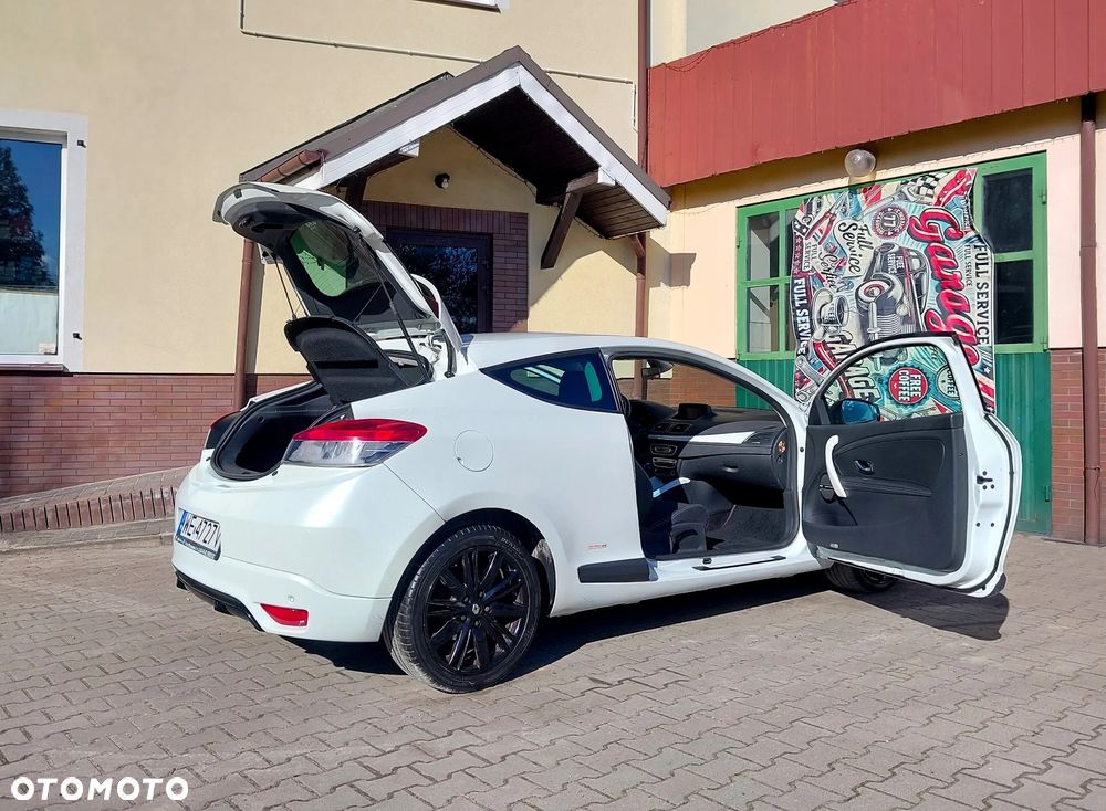 Renault Megane 1.4 16V TCE Monaco GP - 9