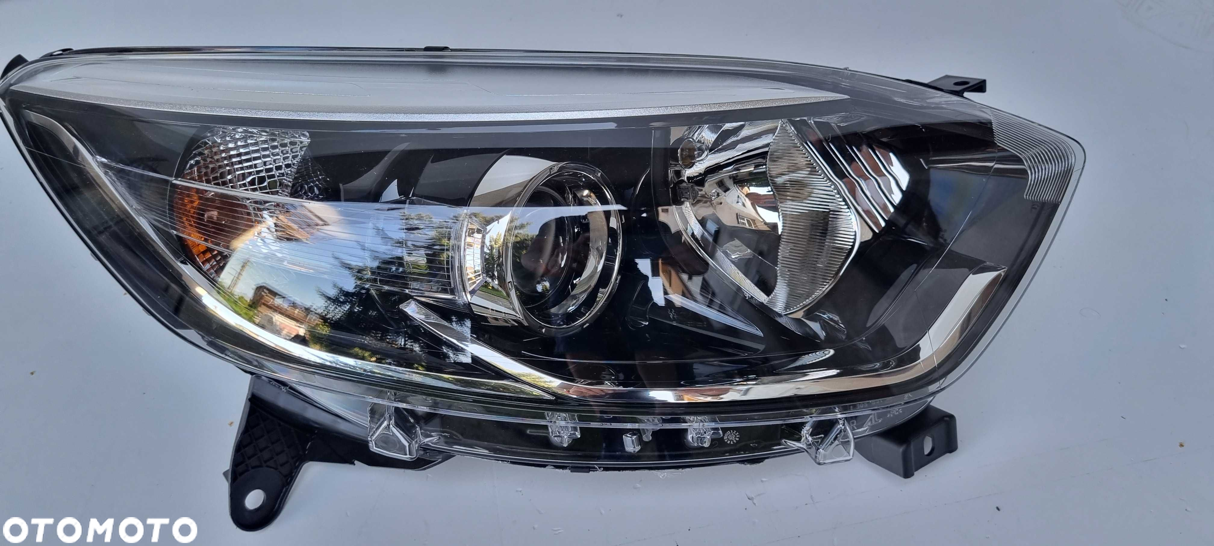 RENAULT CAPTUR I Lampa Reflektor Prawy r13-19 NOWY Kraków - 7