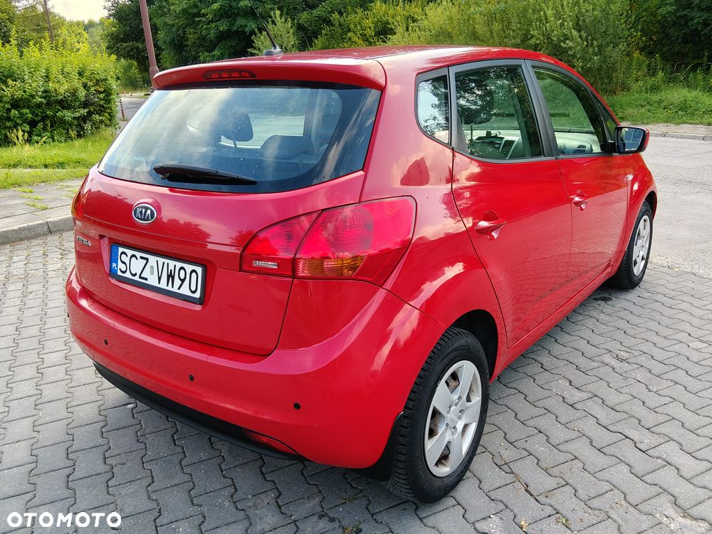Kia Venga 1.4 L - 8