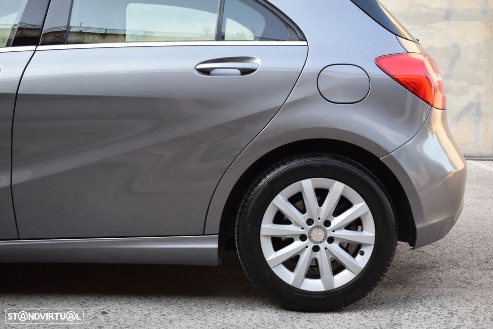 Mercedes-Benz A 180 CDI 7G-DCT Urban - 38