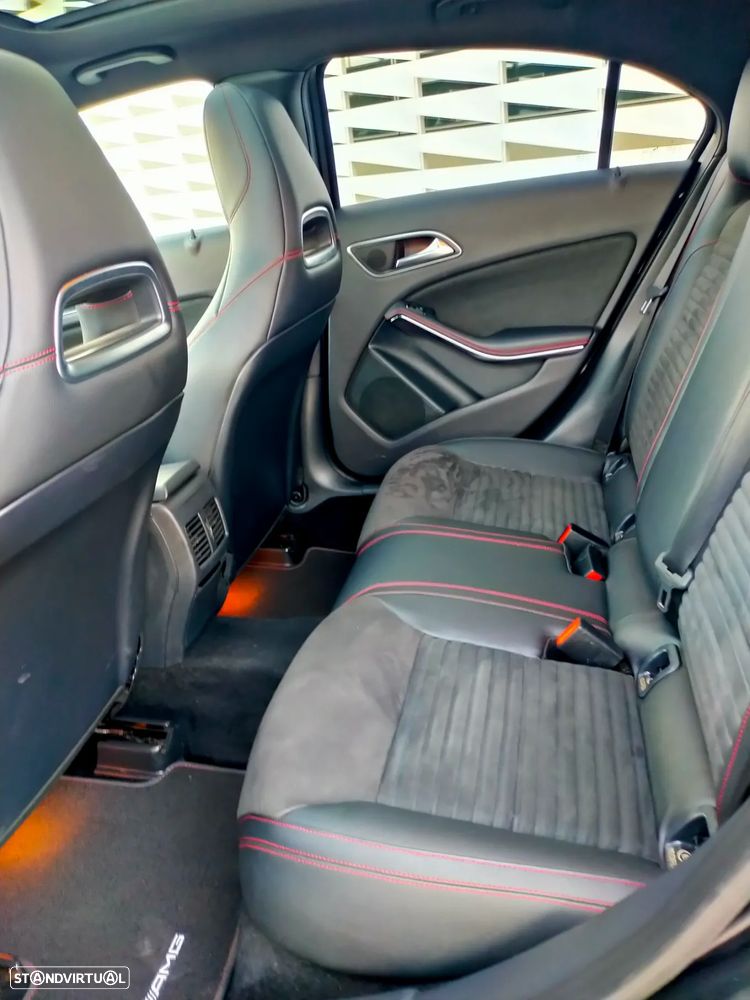 Mercedes-Benz A 200 d AMG Line - 14