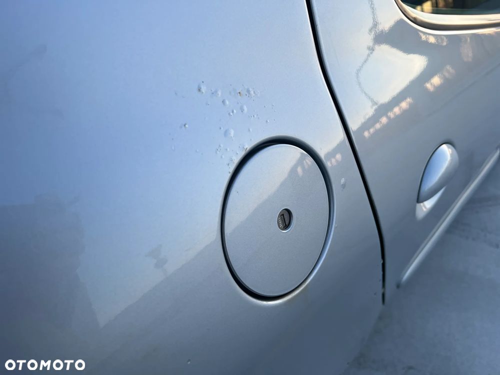 Peugeot 206 plus - 12