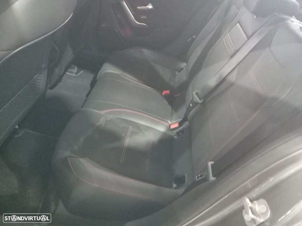 Mercedes-Benz A 200 Limousine - 13