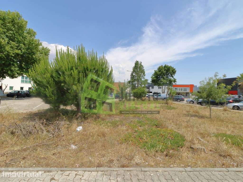 Terreno Industrial de 450m², Parque Industrial, Coina/Paio Pires - Grande imagem: 3/16