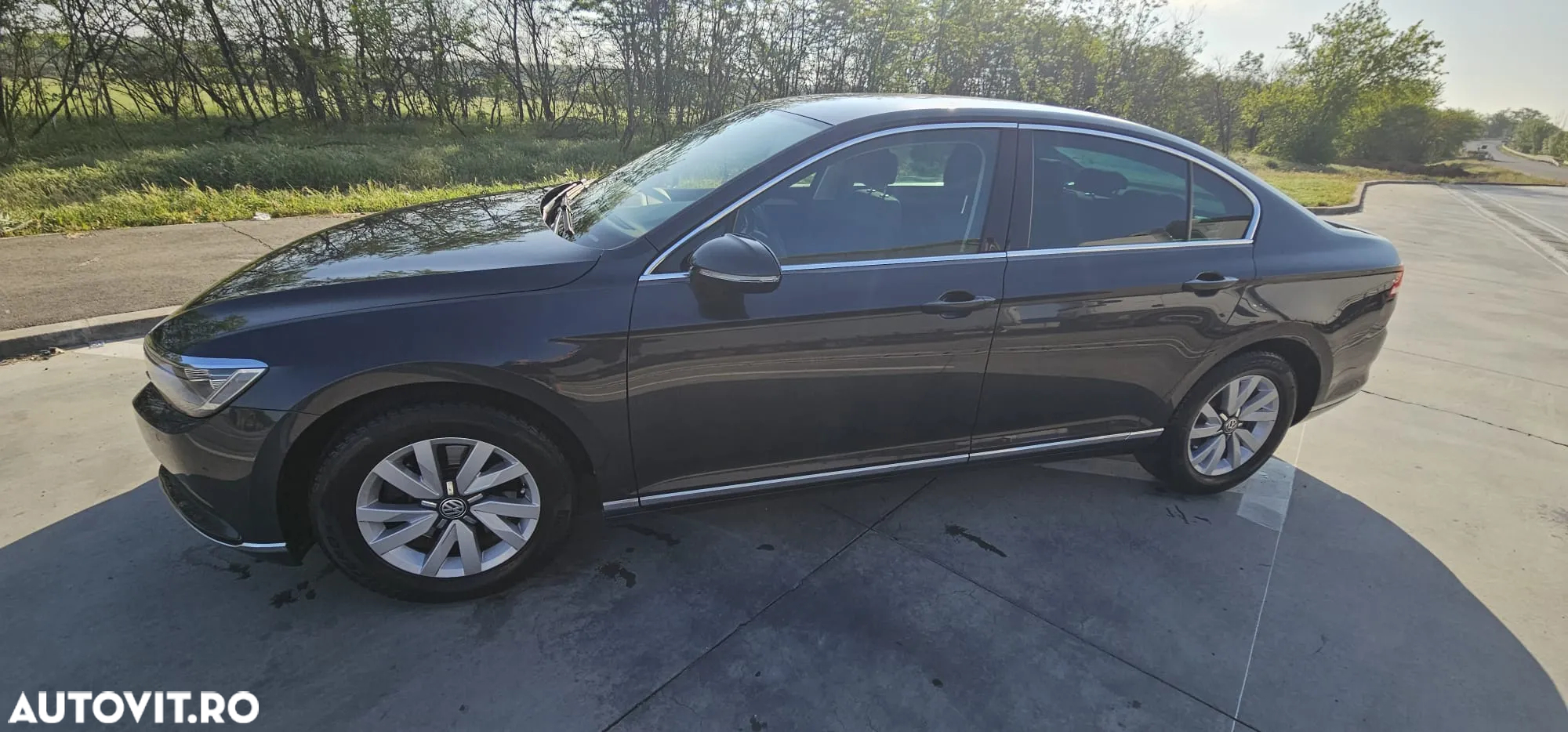 Volkswagen Passat 2.0 TDI DSG Comfortline - 2