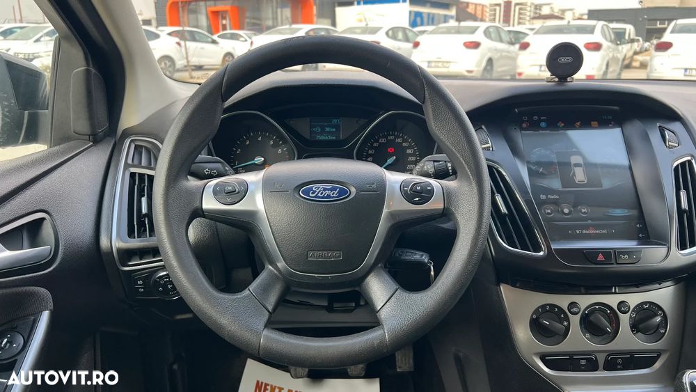 Ford Focus 1.0 EcoBoost Start Stop Titanium - 11