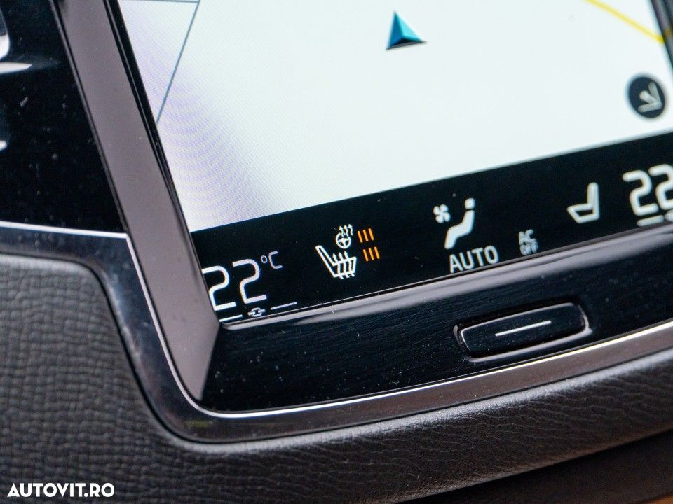 Volvo XC 90 - 21