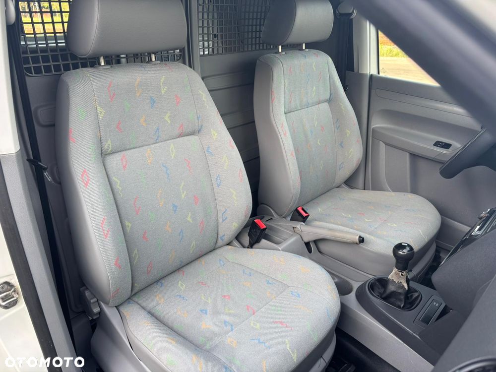 Volkswagen Caddy - 17