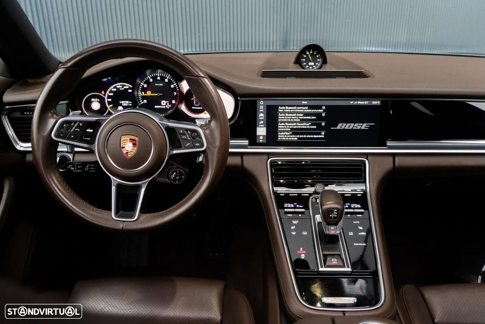 Porsche Panamera Sport Turismo 4 E-Hybrid Platinum Edition PDLS - 11