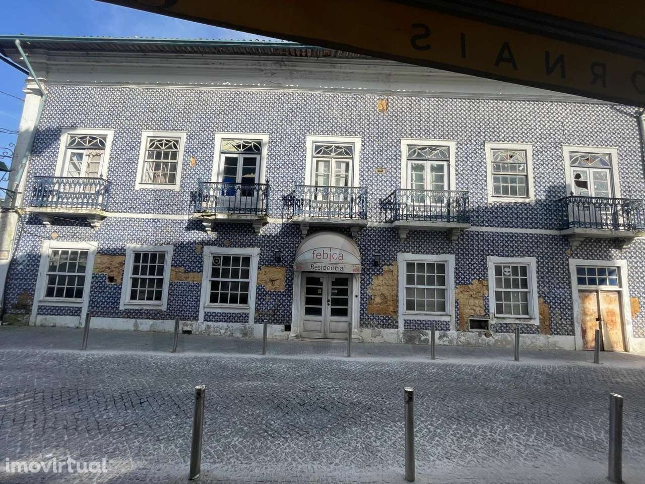 VENDE - PRÉDIOS NA BAIXA DA CIDADE DE ÁGUEDA - OPORTUNIDADE ÚNICA - - Grande imagem: 3/32