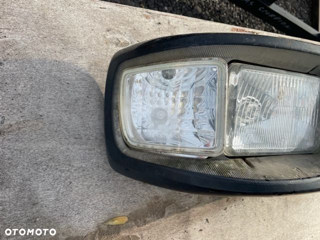 John Deere Lampa Przednia - 1