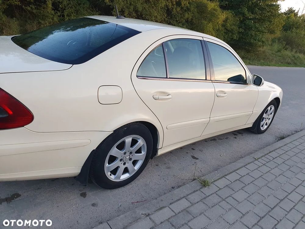Mercedes-Benz Klasa E - 15