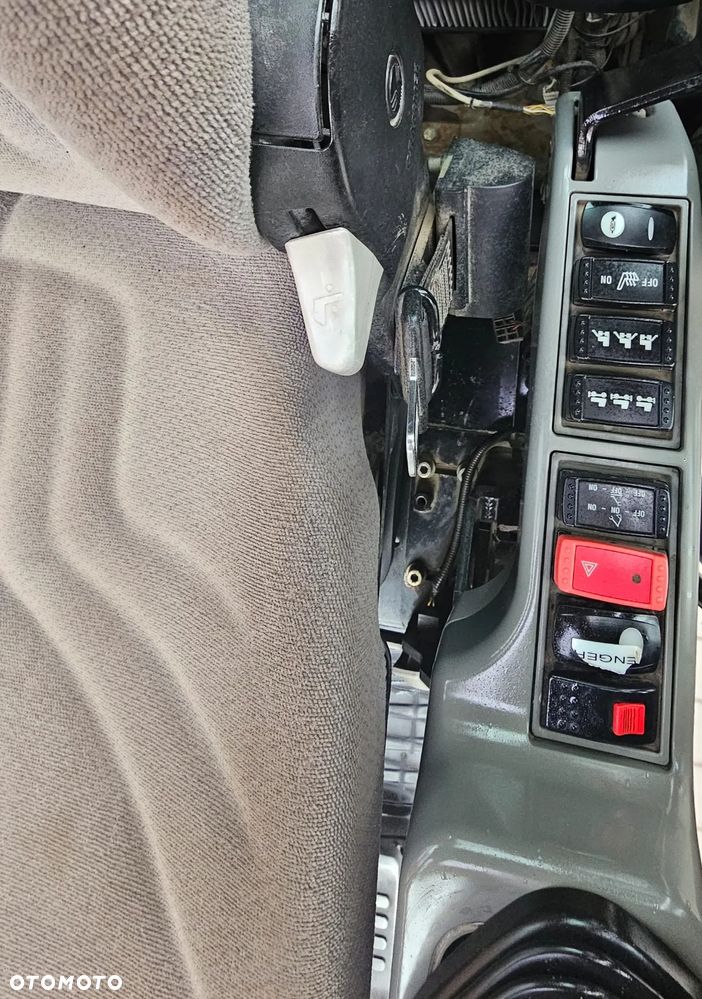 Hitachi ZX140W-5B - 9