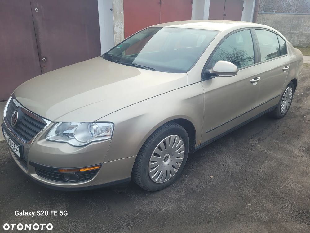 Volkswagen Passat 1.9 TDI DPF Individual Chrom - 3