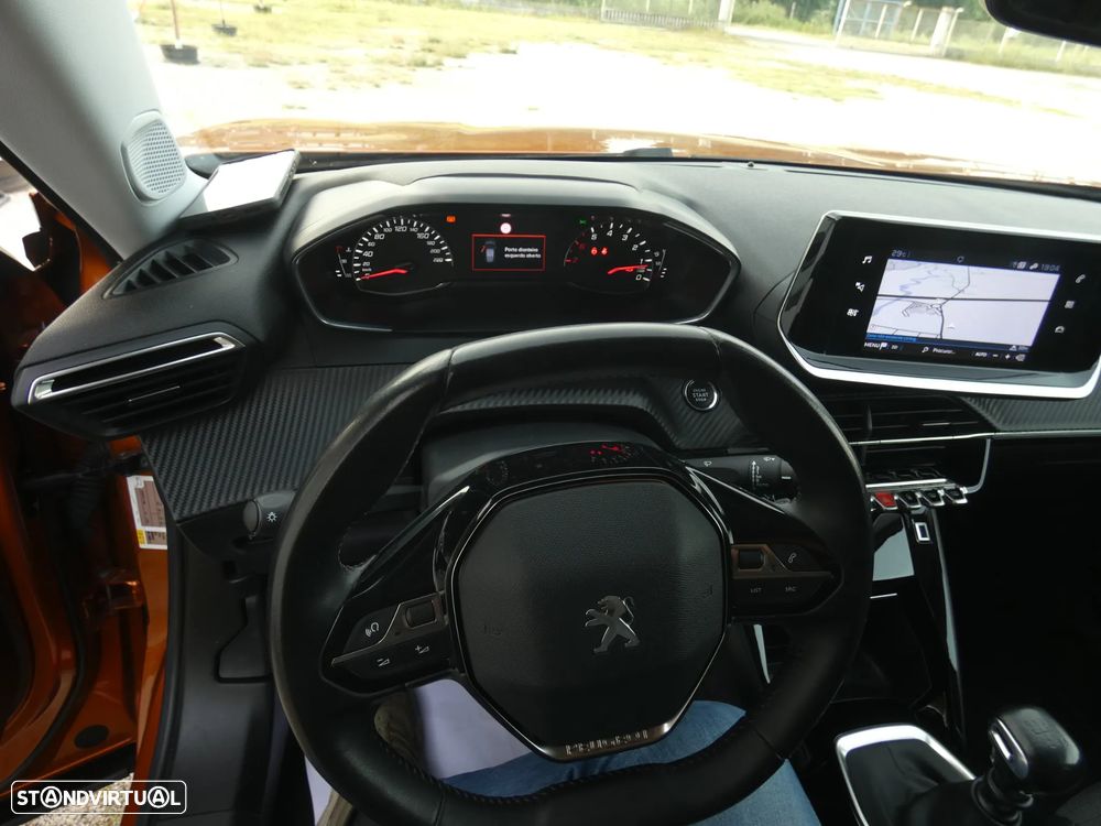 Peugeot 2008 1.2 PureTech Allure Pack - 18