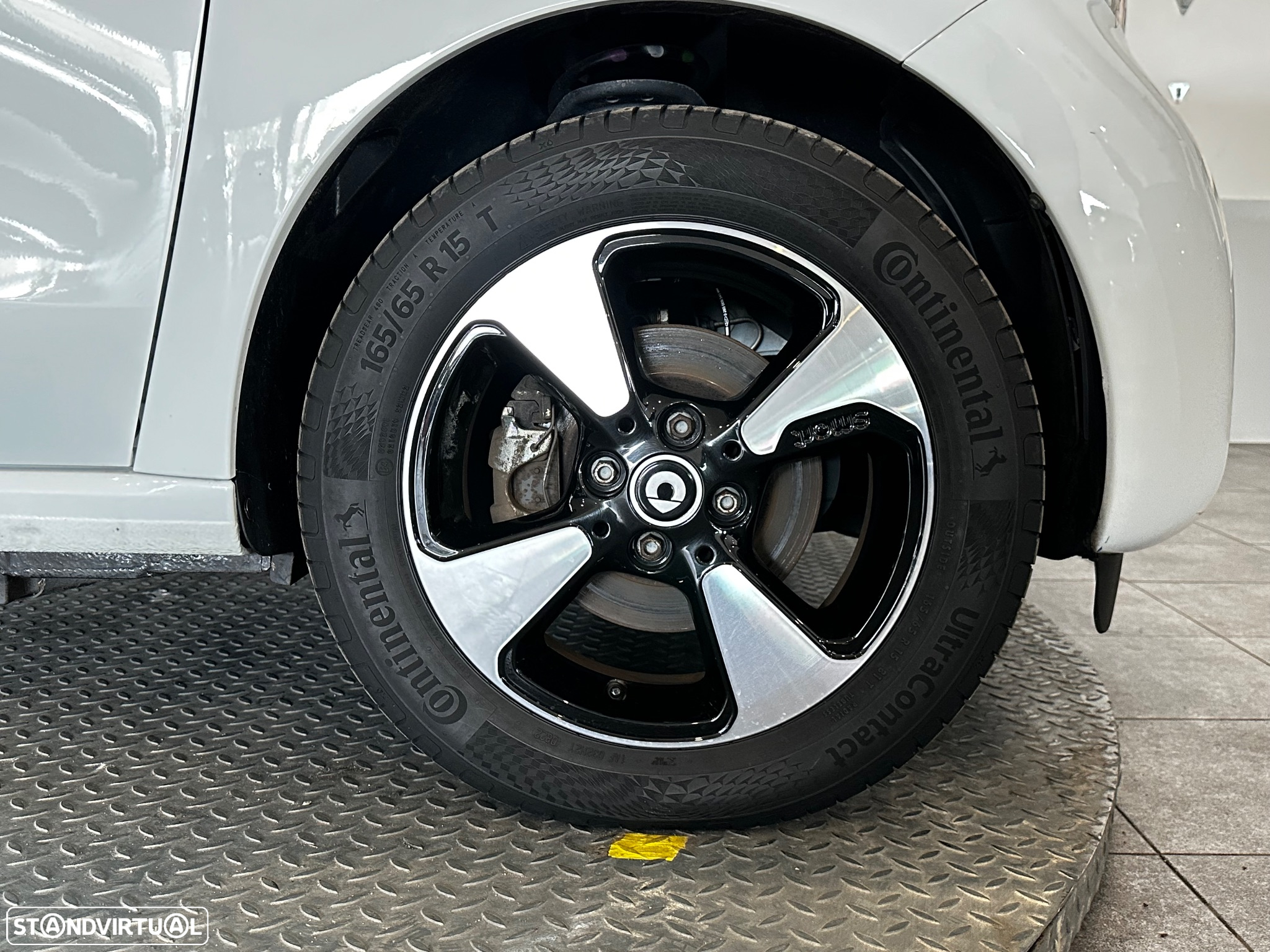Smart ForFour EQ Business Solution - 3