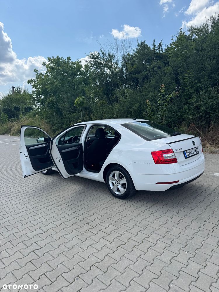 Skoda Octavia 1.5 TSI ACT Ambition - 9