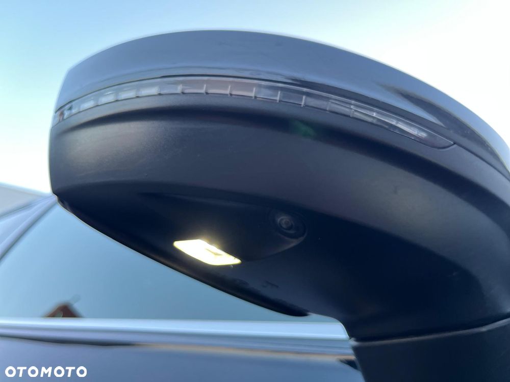 Volkswagen Tiguan 2.0 TDI SCR Elegance DSG - 17