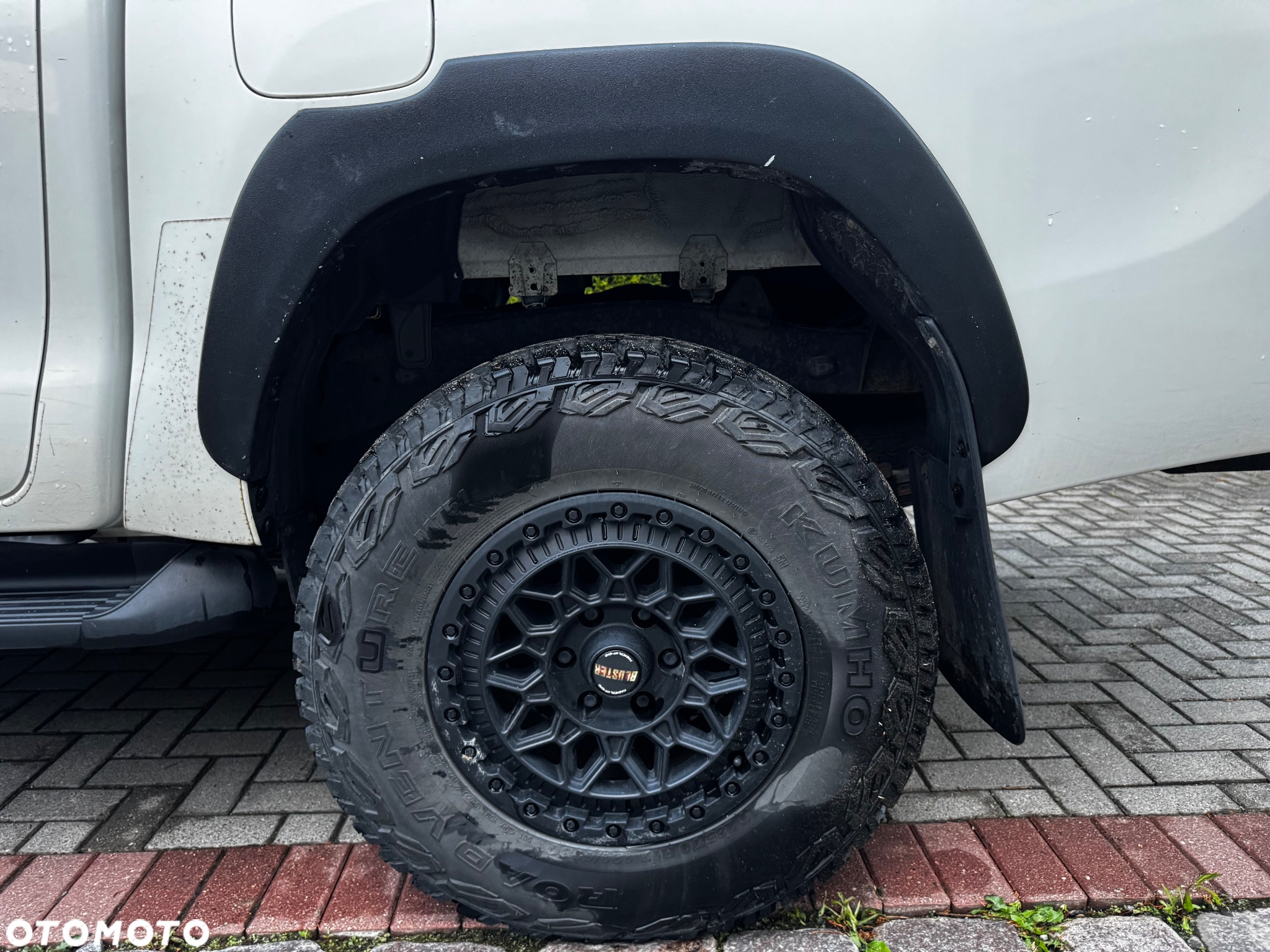 Toyota Hilux - 8