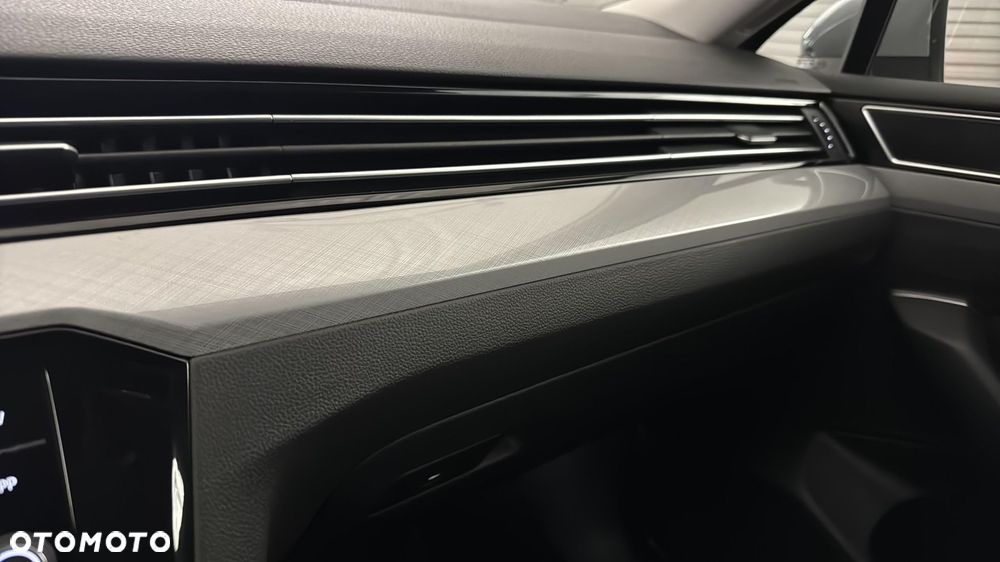 Volkswagen Passat Variant 2.0 TDI EVO Business DSG - 31