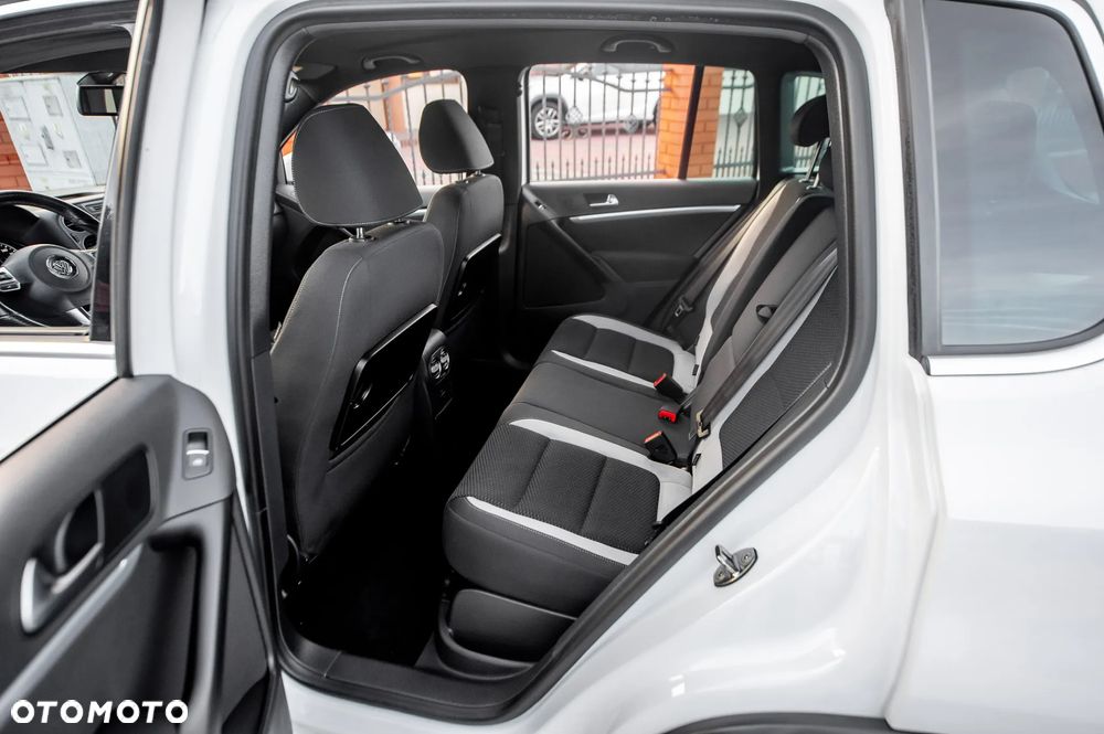 Volkswagen Tiguan 2.0 TDI 4Mot R-Style DSG - 18