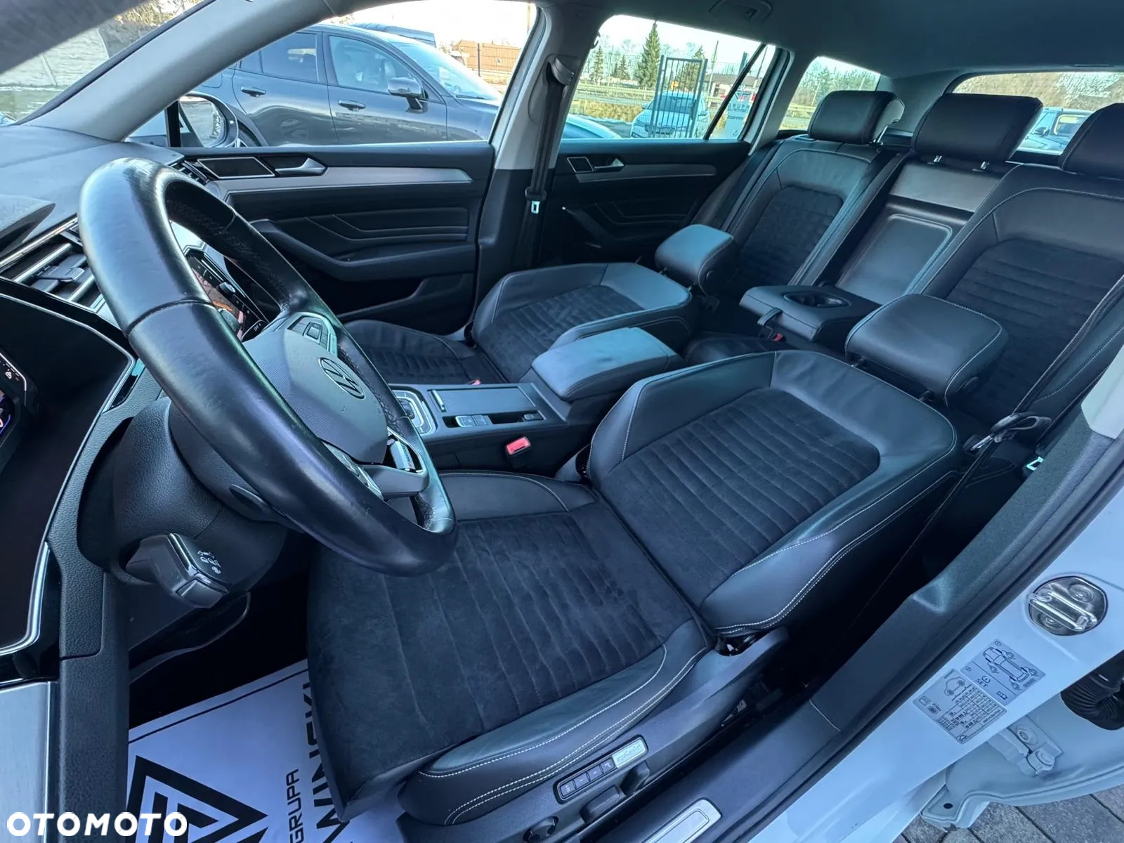 Volkswagen Passat 2.0 TDI 4Mot Elegance DSG - 19