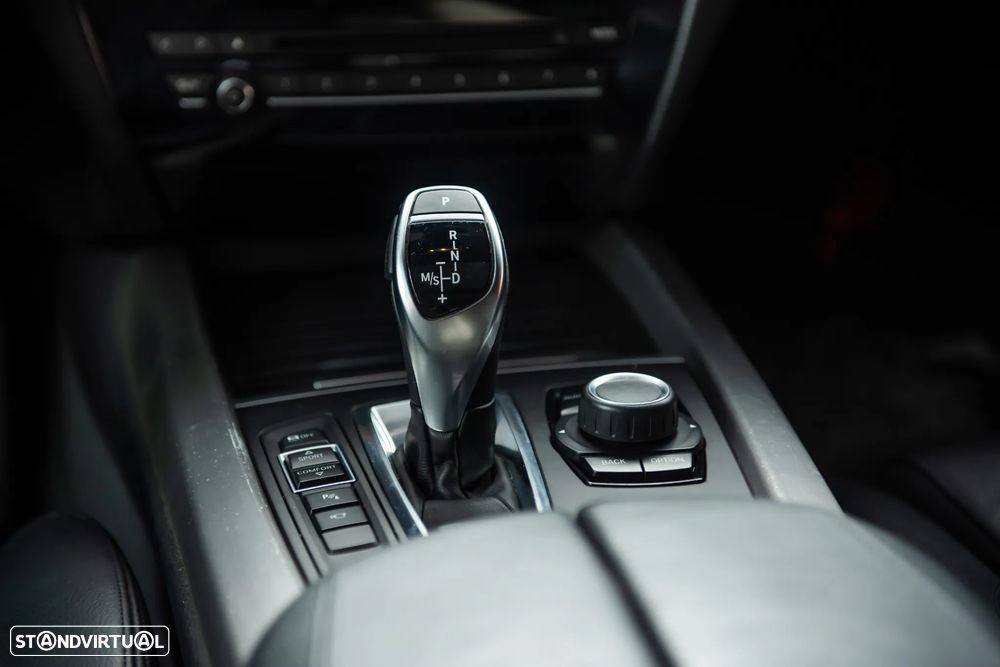 BMW X5 25 d sDrive Pack M - 34