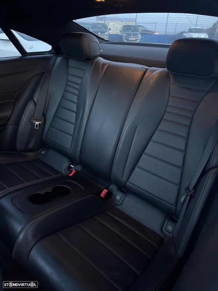 Mercedes-Benz E 220 d 9G-TRONIC AMG Line - 22