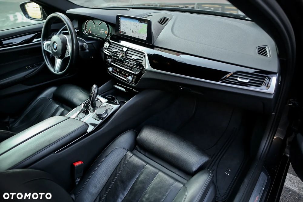 BMW Seria 5 520d Sport Line - 20