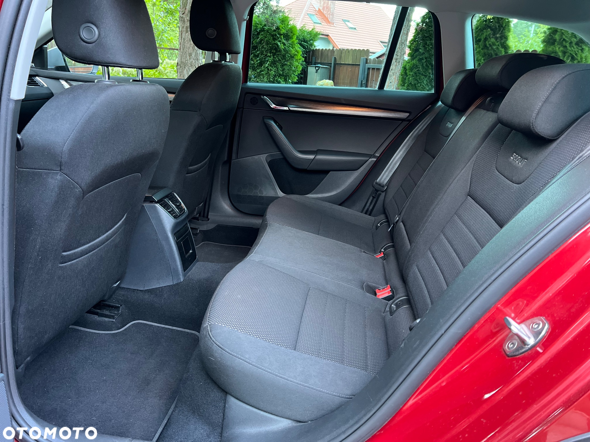 Skoda Octavia Combi 1.8 TSI 4x4 DSG Scout - 12