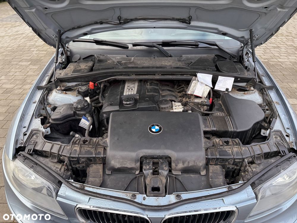 BMW Seria 1 116i - 24