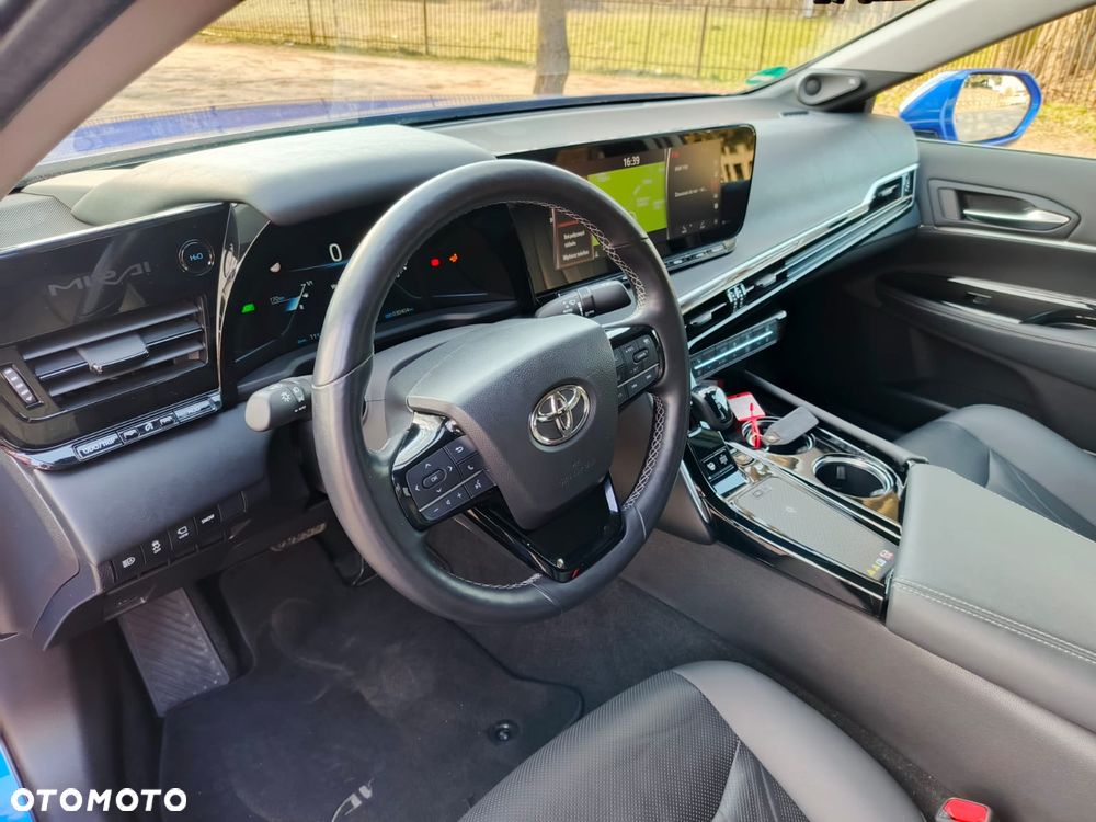 Toyota Mirai - 8