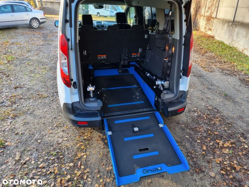 Ford Tourneo Connect Grand - 18