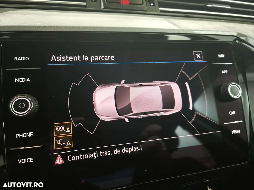 Volkswagen Passat - 18