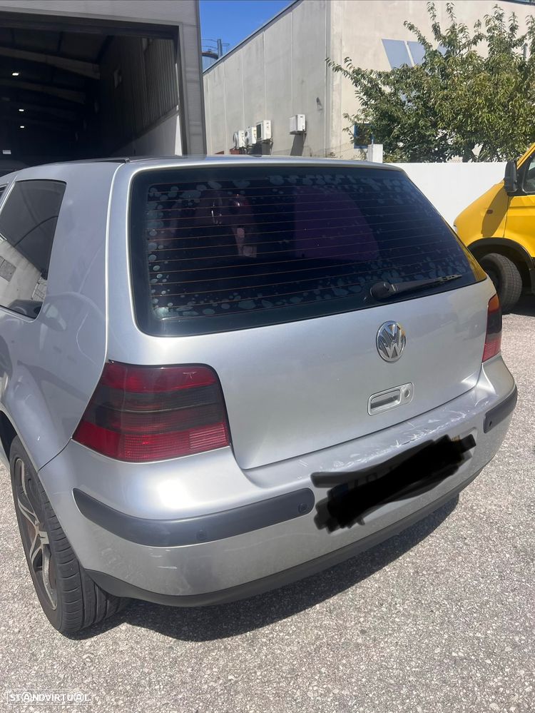 VW Golf 1.9 TDi Highline - 3