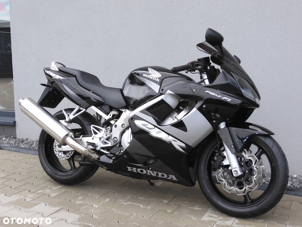 Honda CBR - 17