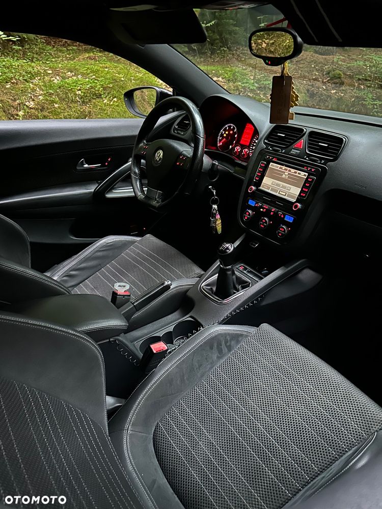 Volkswagen Scirocco - 11