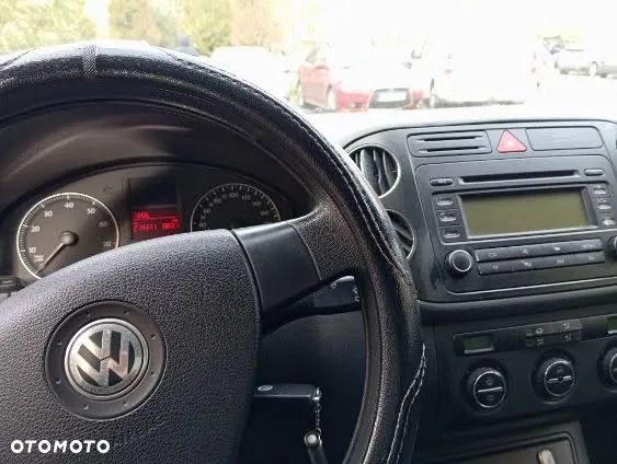 Volkswagen Golf - 6