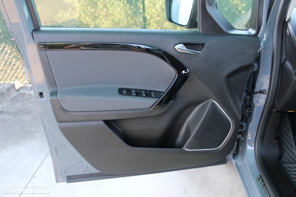 Mercedes-Benz T 180 d Auto Progressive - 47