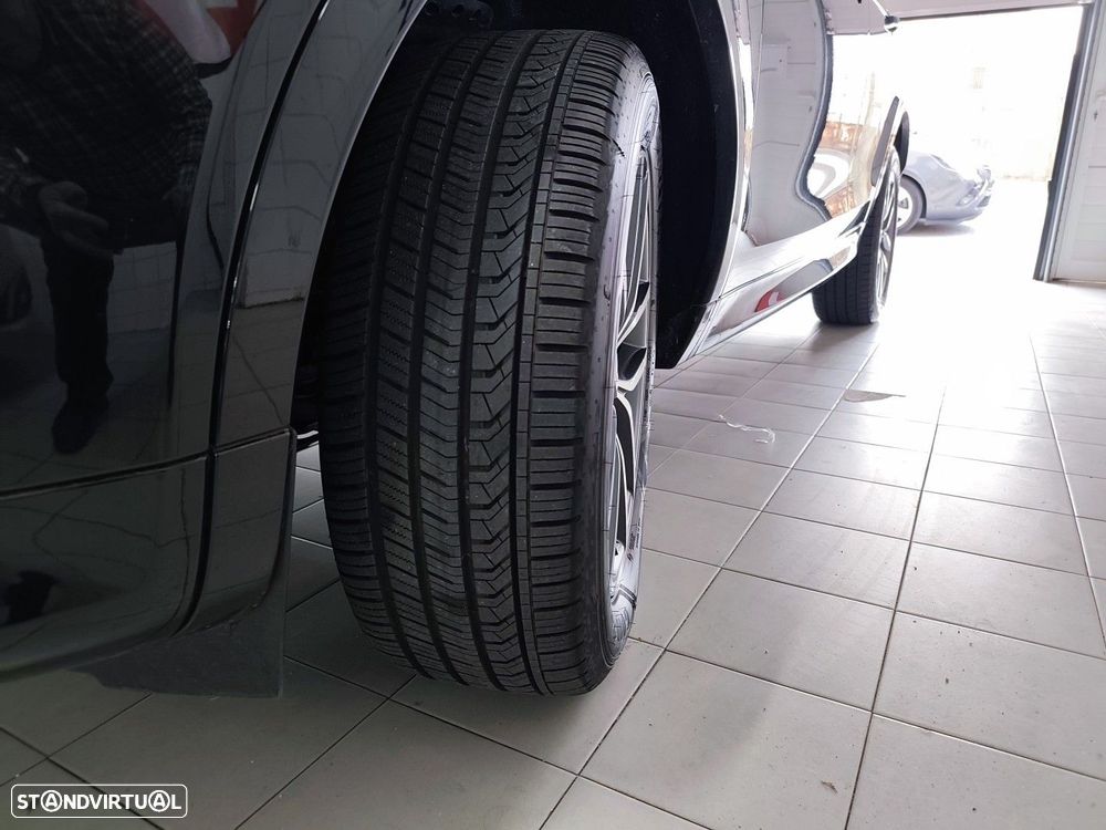 Land Rover Discovery Sport - 8