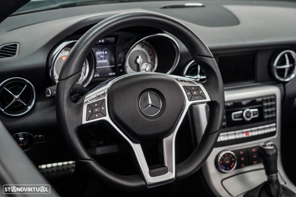 Mercedes-Benz SLK 200 - 9