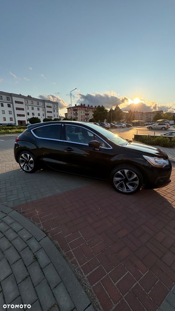 Citroën DS4 BlueHDi 120 S&S SoChic - 7
