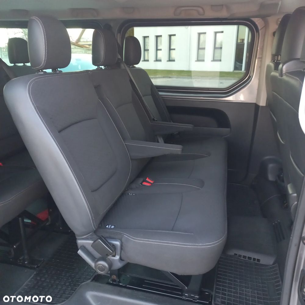 Opel Vivaro L2H1 2,9t Elegance Business - 21