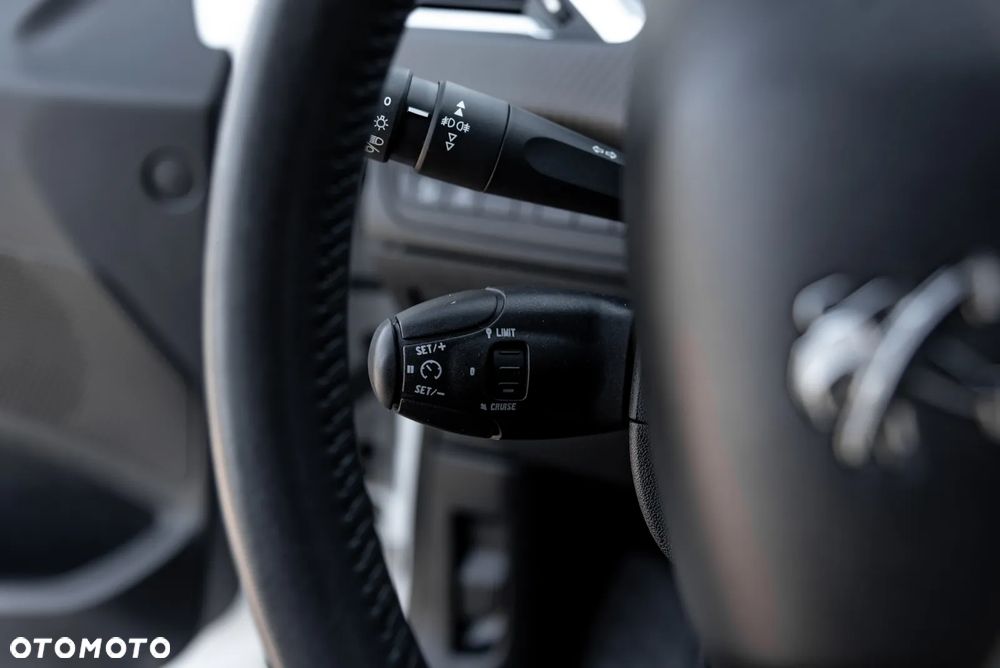 Peugeot 2008 PureTech 82 Active - 31