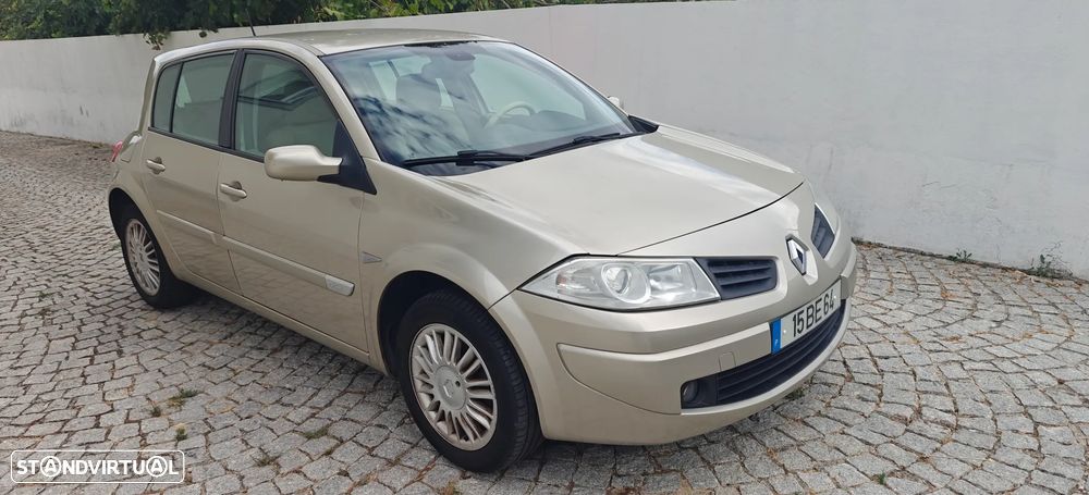 Renault Mégane 1.5 dCi Privilège Luxe - 8