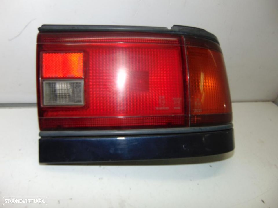 Toyota Corolla farolins - 2